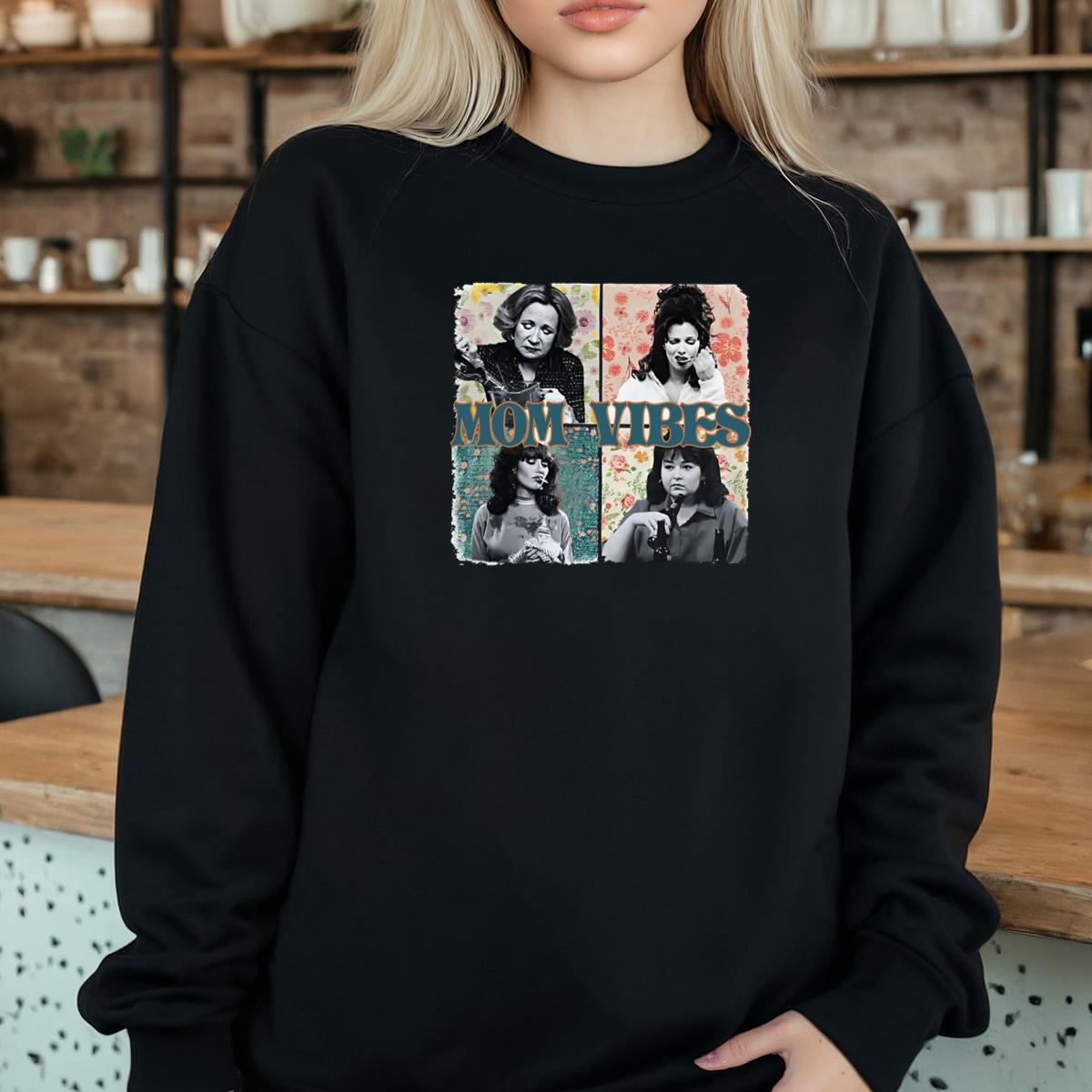 90s Mom Vintage Retro Funny Mom Life Unisex T-Shirt 
