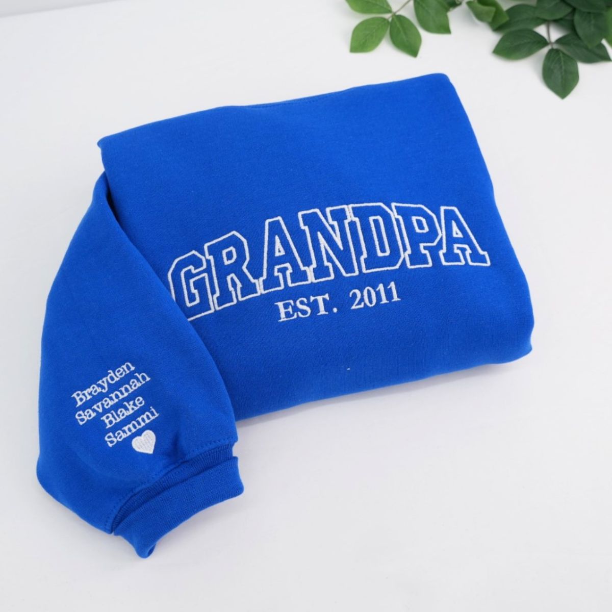 Custom Embroidered Auntie Sweatshirt - Personalized Aunt Hoodie with Name - Family Gift