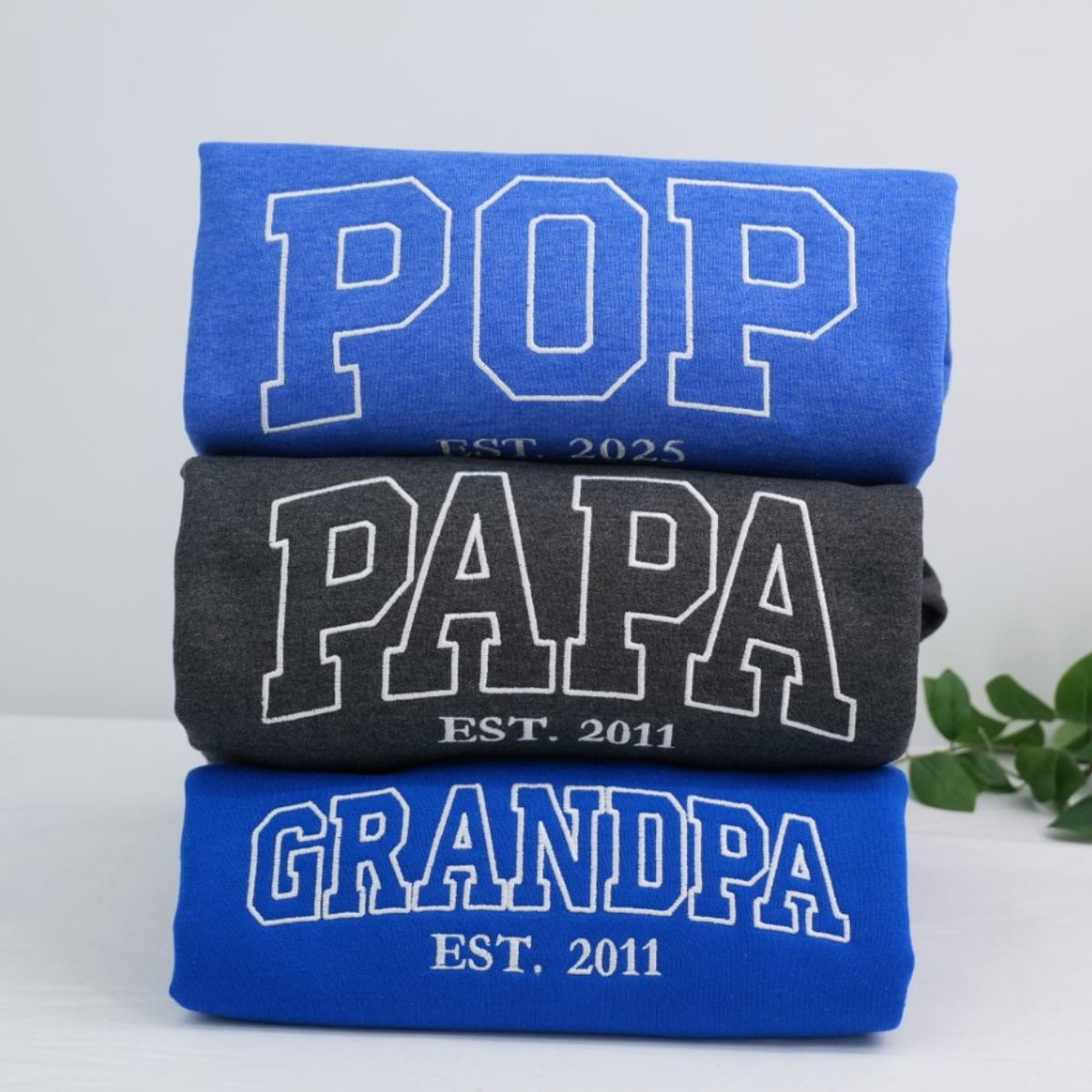 Custom Embroidered Auntie Sweatshirt - Personalized Aunt Hoodie with Name - Family Gift