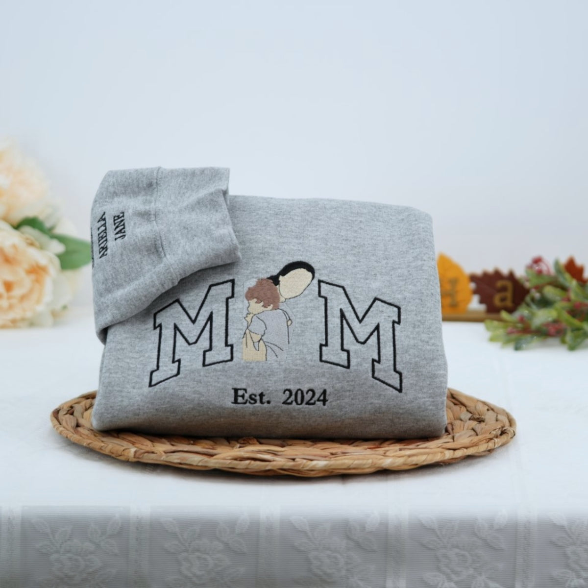 Custom Aunt Embroidered Hoodie - Auntie Sweatshirt - Personalized New Aunt Gift