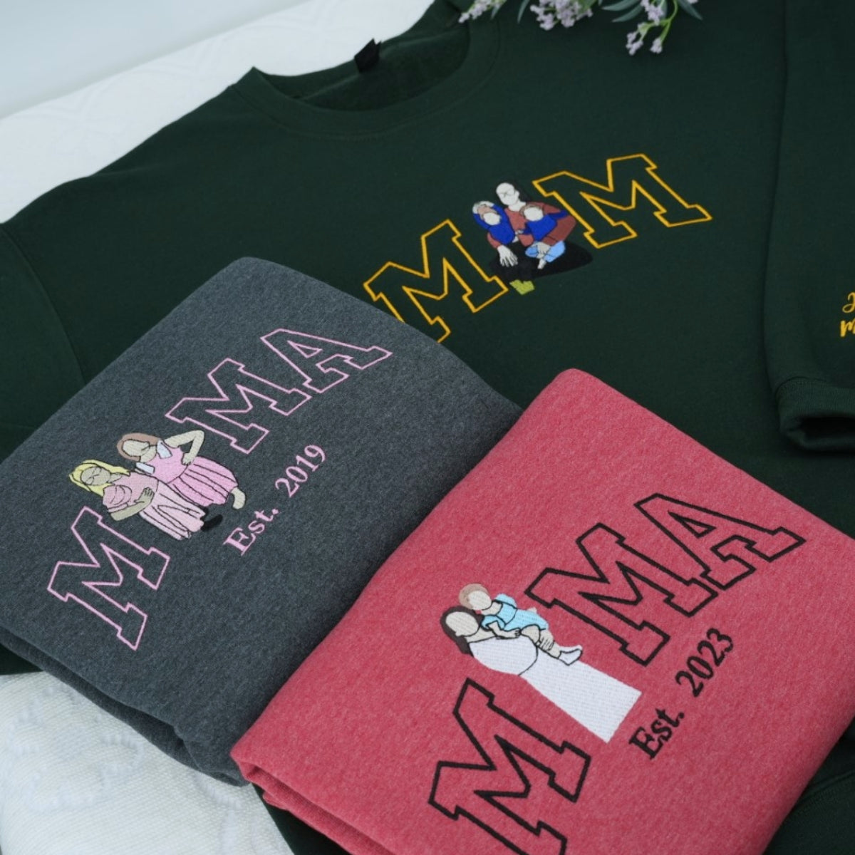 Custom Aunt Embroidered Hoodie - Auntie Sweatshirt - Personalized New Aunt Gift