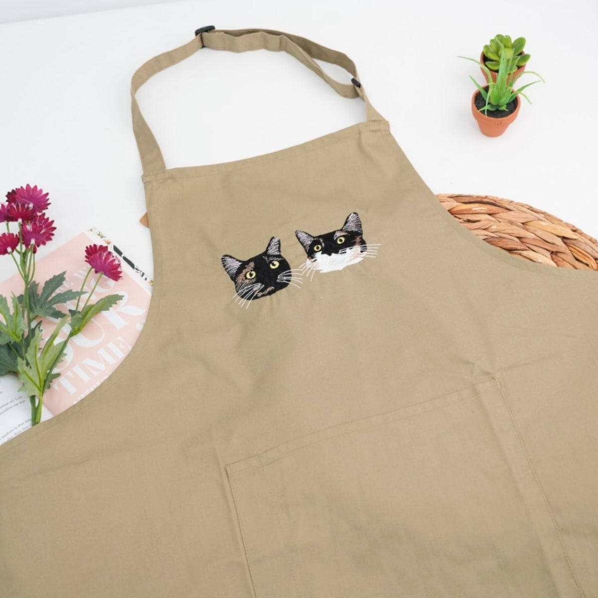 Custom Cat Face Embroidered Apron - Pet Lover Kitchen Apparel - Personalized Cat Owner Gift