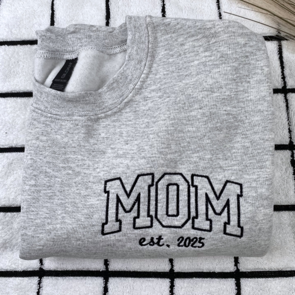 Kids Names Custom Embroidered Dad Sweatshirt - Personalized Father's Day Gift