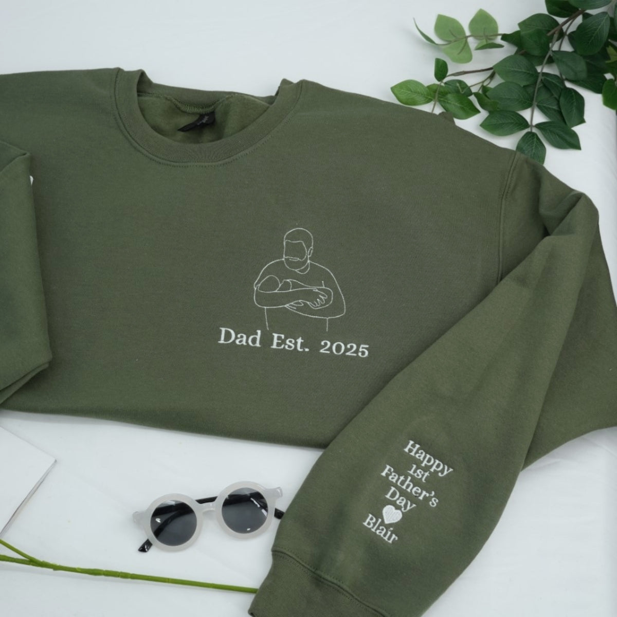 Custom Embroidered Daddy Sweatshirt - Personalized Father's Day Gift