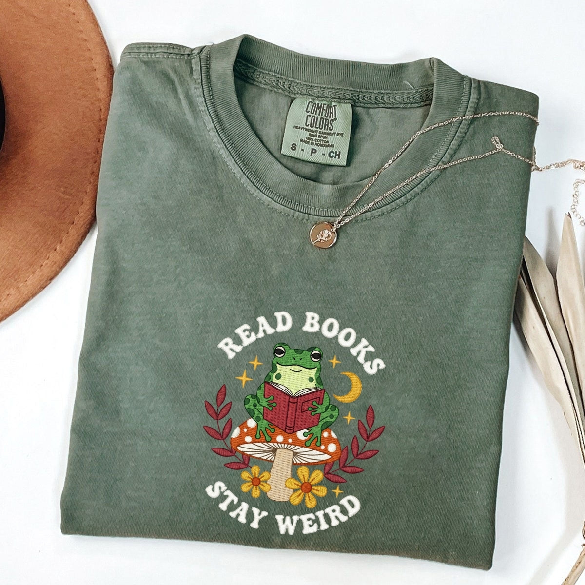 Custom Embroidered Read Books Frog T-Shirt - Funny Gift for Bookworms