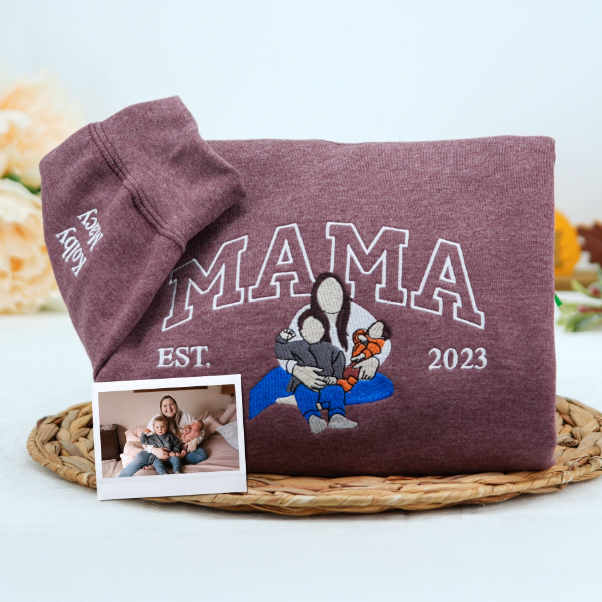 Personalized Family Custom Embroidered Mama Hoodie - Perfect Mother's Gift