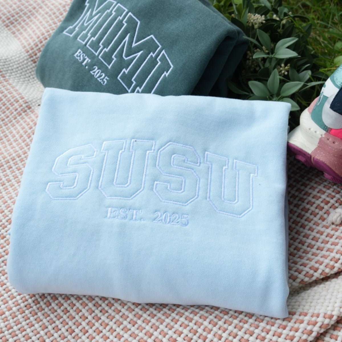 Papa Custom Embroidered Hoodie - Dad Sweatshirt with Kids Names - Father's Day Gift