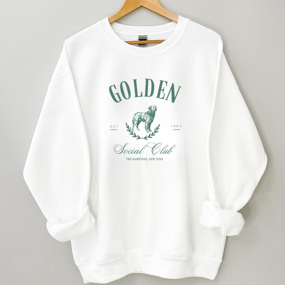 Golden Retriever Social Club Vintage Retro Dog Lover Unisex T-Shirt 