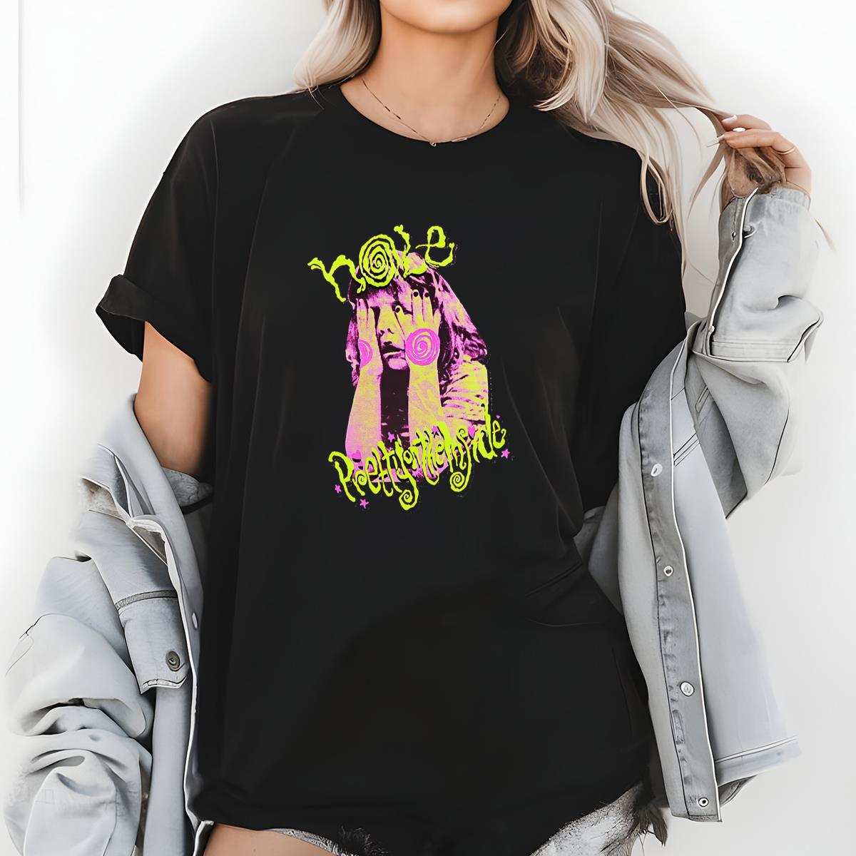 Hole Pretty On The Inside Vintage 90s Grunge Boyfriend Fit Black Unisex T-Shirt 