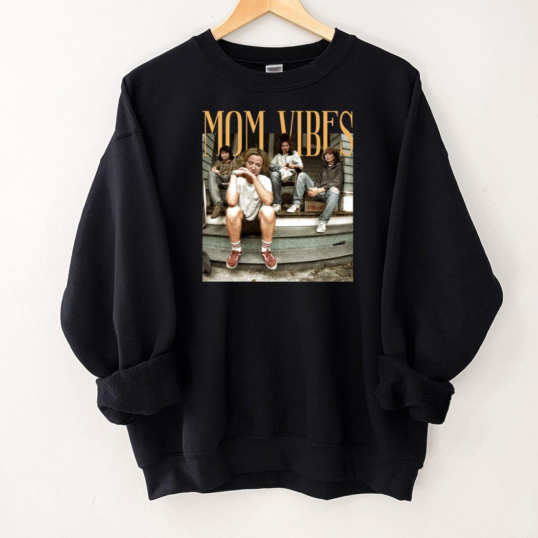 Mom Vibes Vintage 90s Thug Life Comfort Colors Empowered Women Unisex T-Shirt 