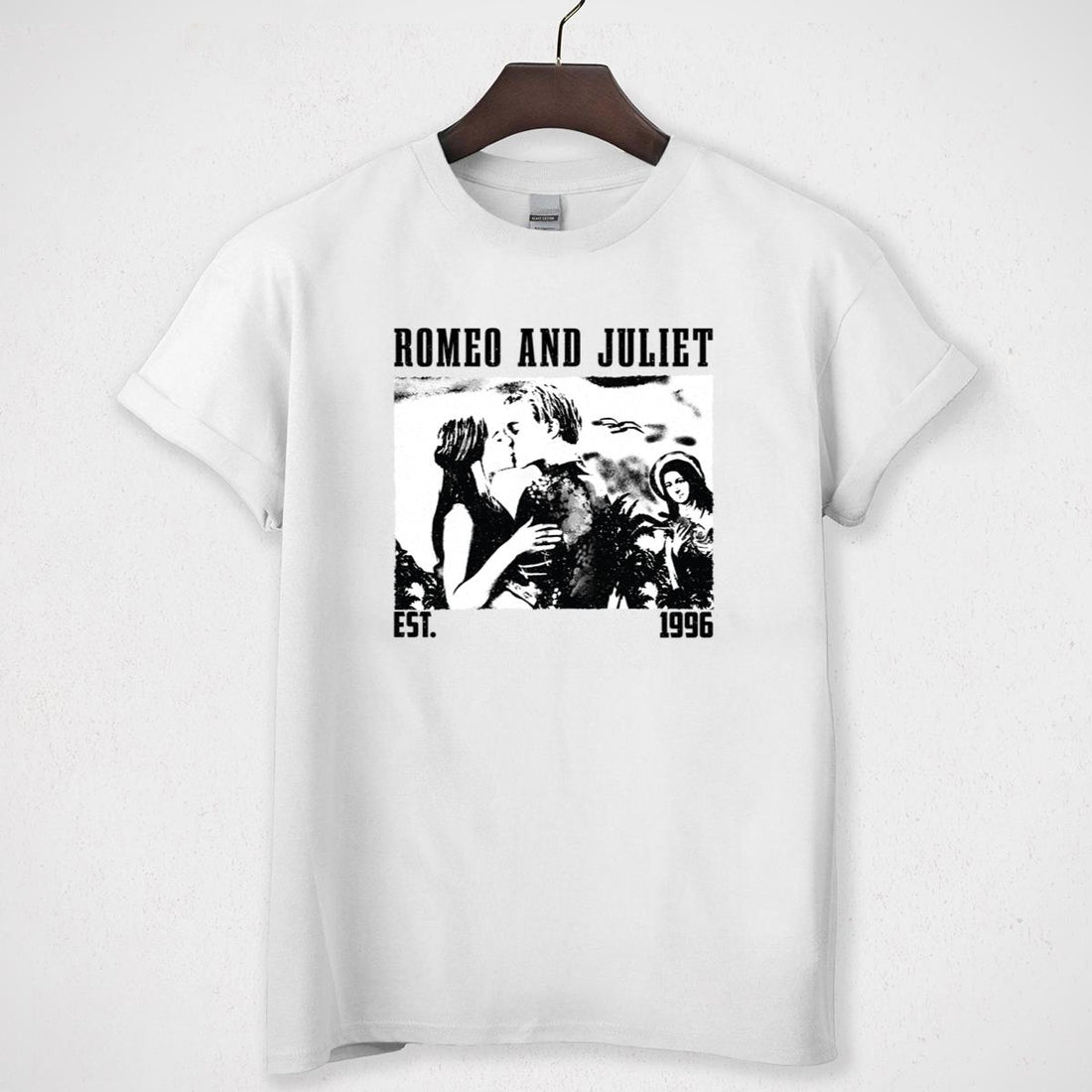 Retro Romeo and Juliet 1996 Movie Romantic Graphic Unisex T-Shirt 