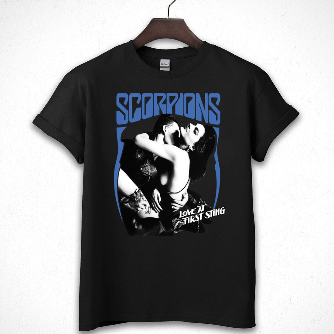 Scorpions Vintage 80s Heavy Metal Band Love At First Sting Collector Black Unisex T-Shirt 