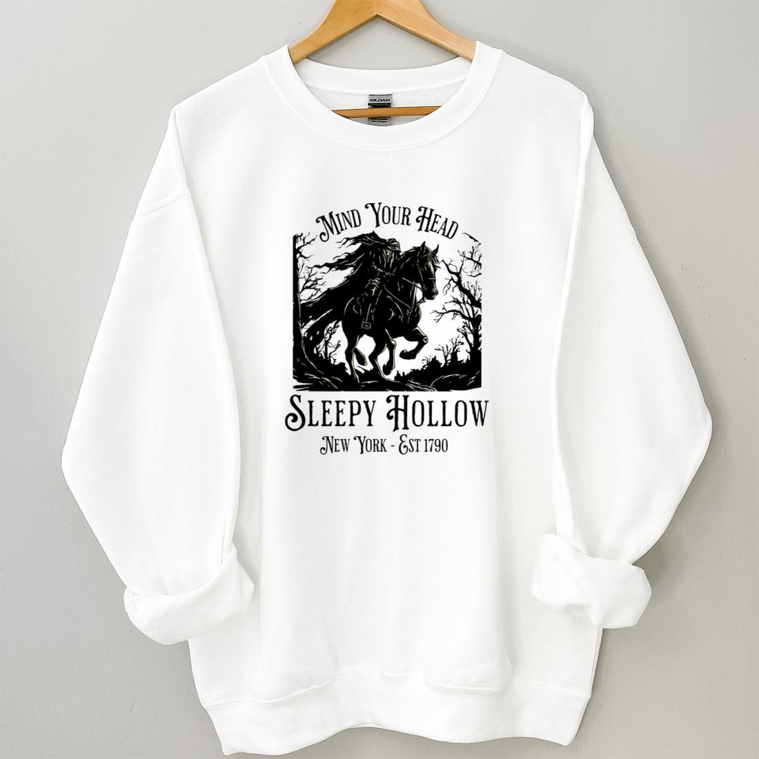 Sleepy Hollow Classic Halloween Vintage Design Unisex T-Shirt 